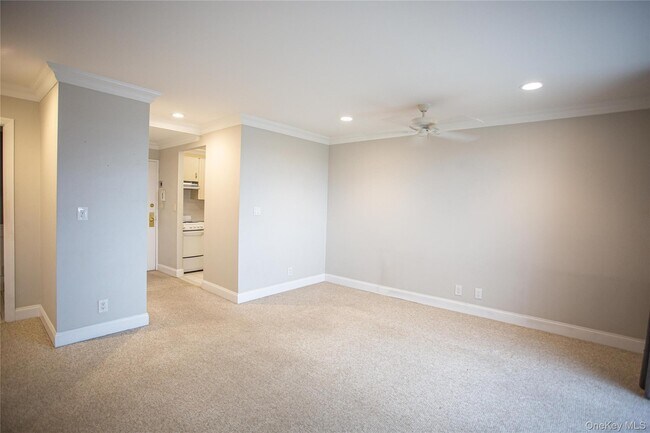 Building Photo - 2 Richmond Rd