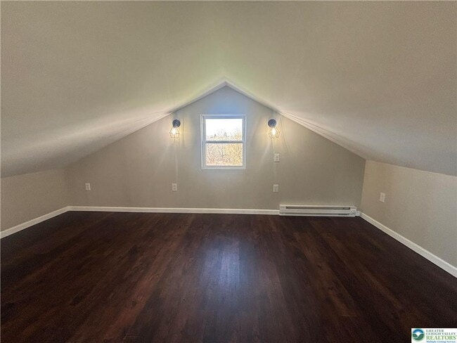 Building Photo - 22 Newport Ave