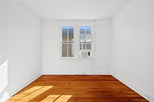 Building Photo - 858 Wilson Dr