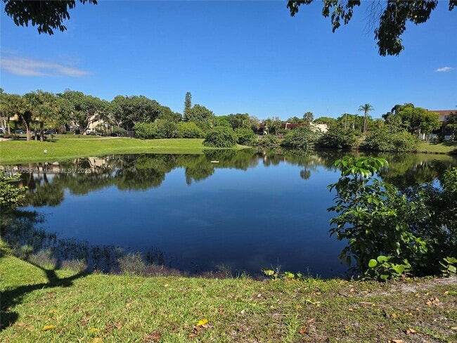 Building Photo - 6010 S Falls Cir Dr