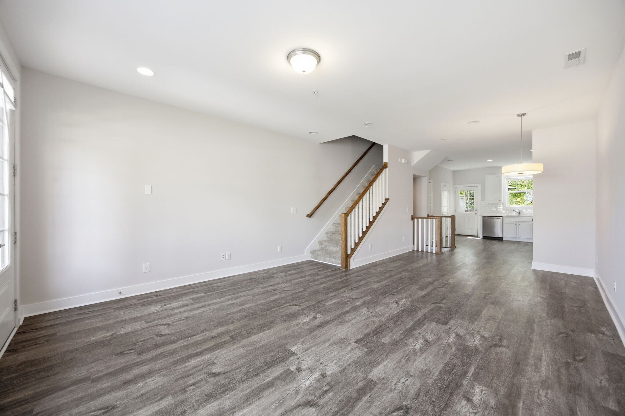 Building Photo - 2800 Bedford Green Dr