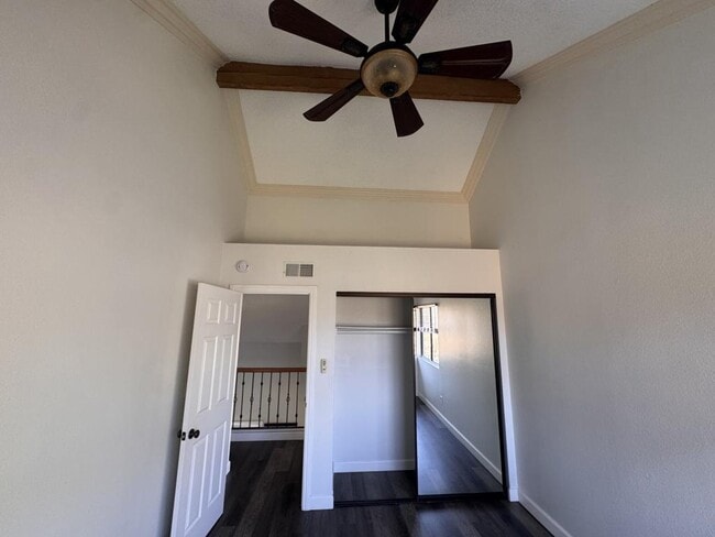 Building Photo - 4629 Villas Ct