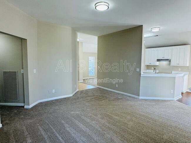 Building Photo - 4025 Oak Shadow Ln