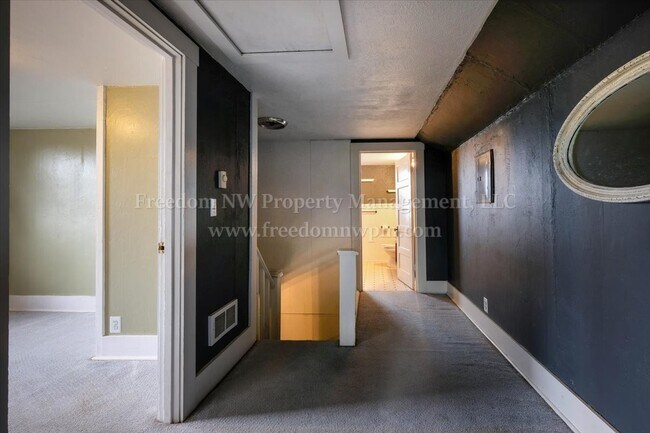 Building Photo - 1316 Rose St