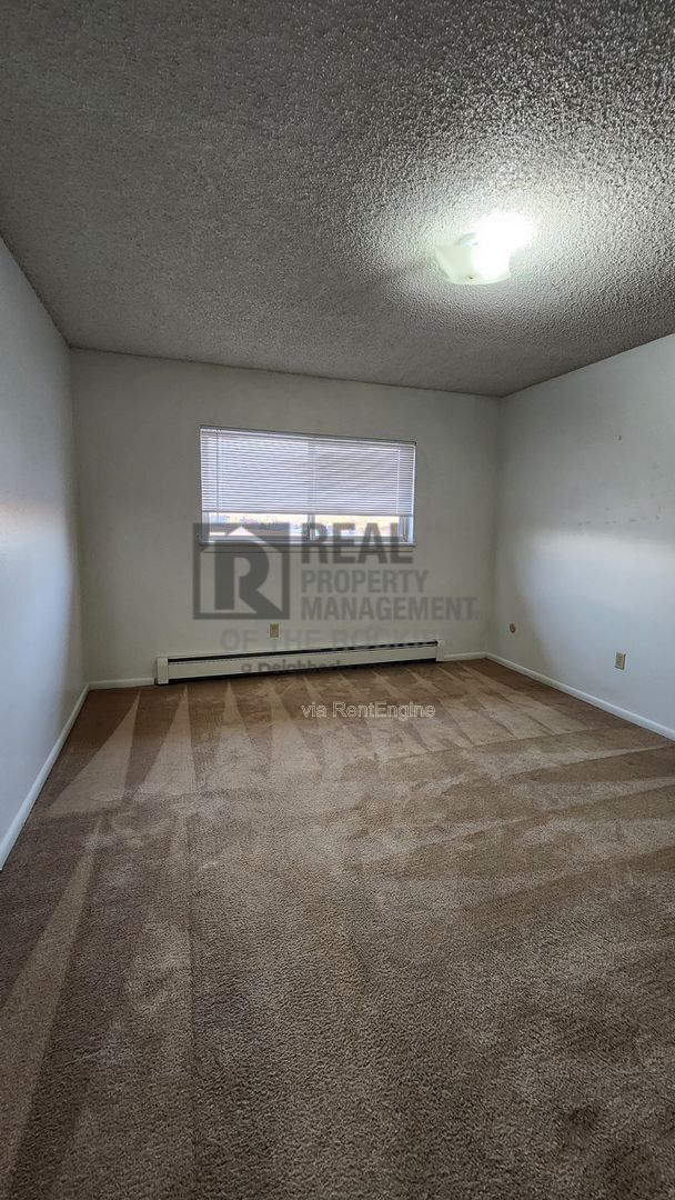 Building Photo - 5301 E 12th St