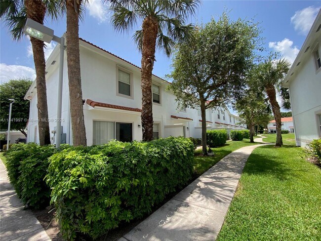 Building Photo - 22159 Majestic Woods Way