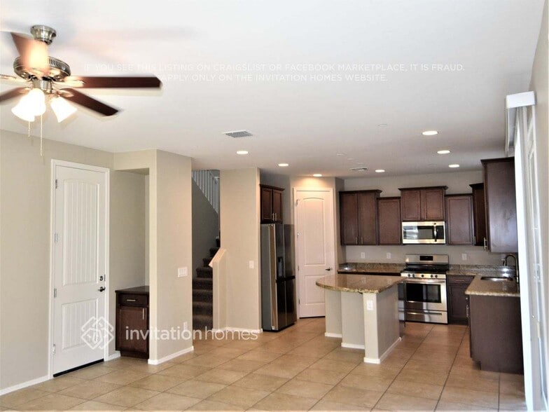 Building Photo - 21206 W Granada Rd