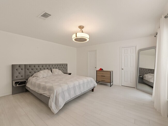 Building Photo - 1538 Beaconshire