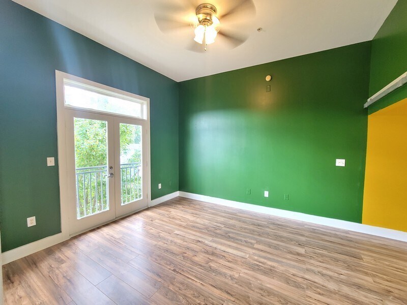 Building Photo - 502 Pryor St SW