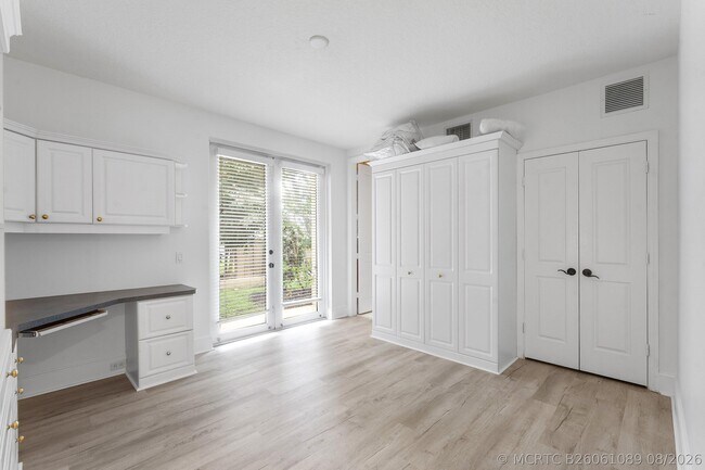 Building Photo - 455 Juno Dunes Way