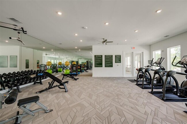 Building Photo - 4802 S Congress Ave