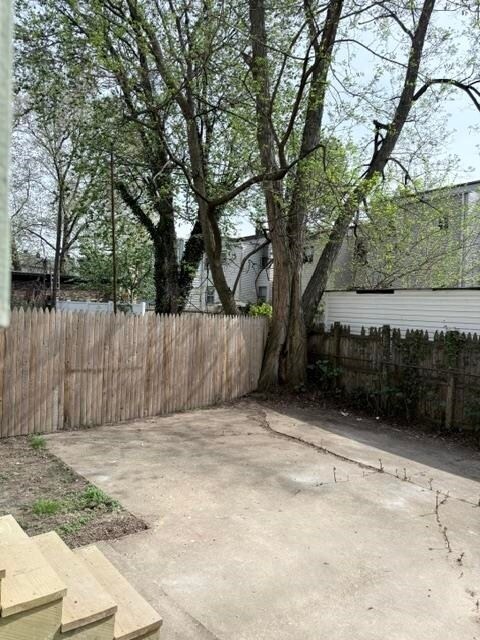 Building Photo - 77 Williams Ave