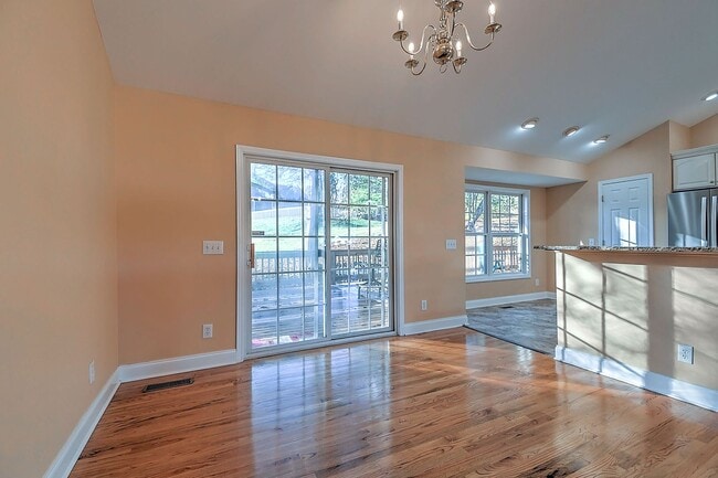 Building Photo - 168 Old Mill Ct