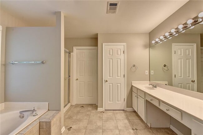Building Photo - 7470 Brookwood Way