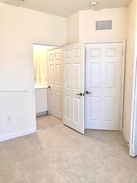 Building Photo - 3276 W 106th Ter