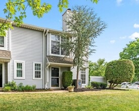 Building Photo - 83 Avon Ln