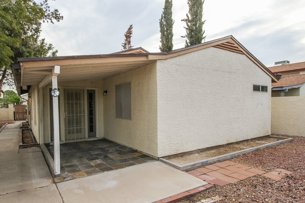 Building Photo - 4758 W Escuda Dr