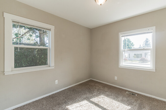 Building Photo - 3636 S Tyler St