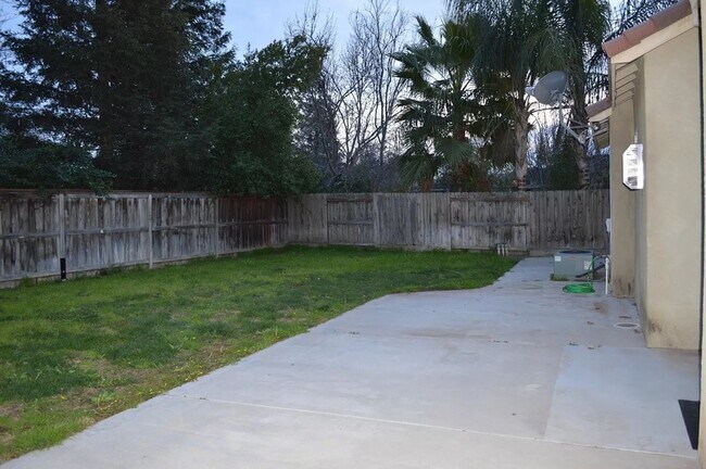 Building Photo - 2860 Blue Oak Ct