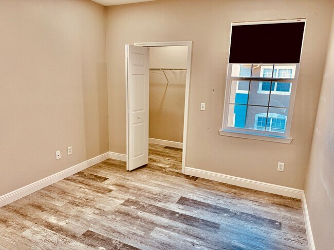 Building Photo - 2 Bed/2 Bath Condo with Garage in Lakes at Viera East