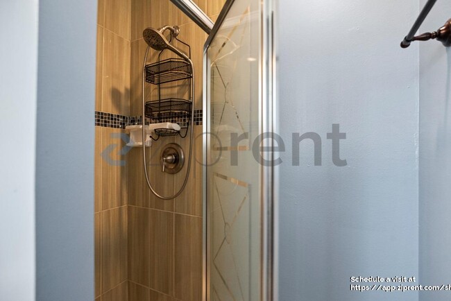 Building Photo - 1814 Armand Dr