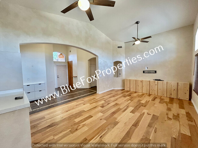 Building Photo - 7447 N Bradstreet Dr