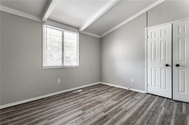 Building Photo - 2322 Silver Maple Ct