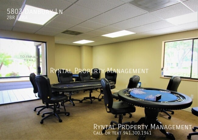 Building Photo - 5803 Danbury Ln