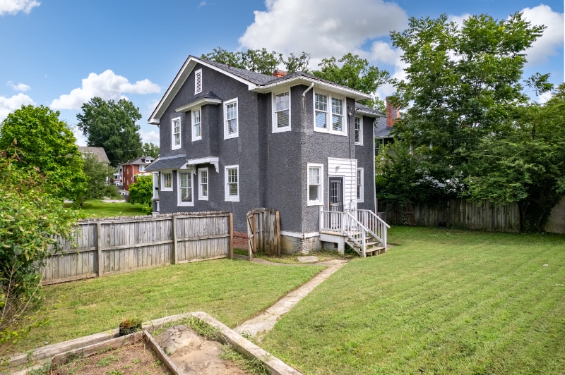 Building Photo - 2928 Hawthorne Ave