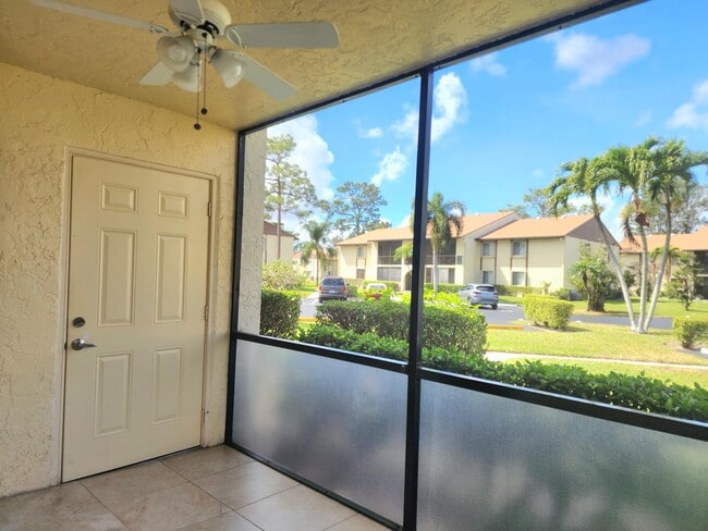 Building Photo - 310 Knotty Pine Cir