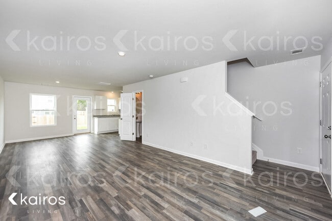 Building Photo - 826 Vistamount Path