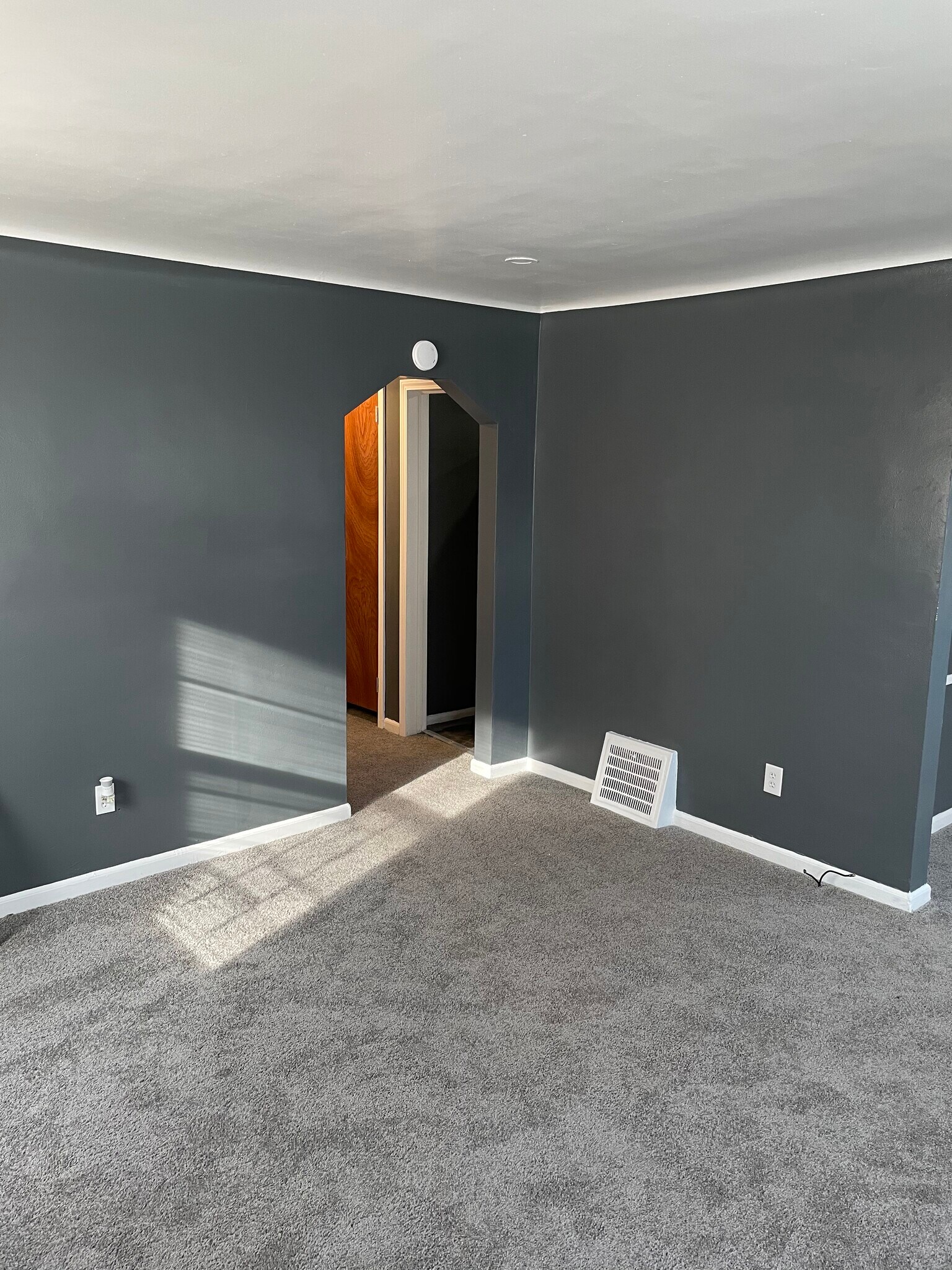Building Photo - 16271 Lilac St