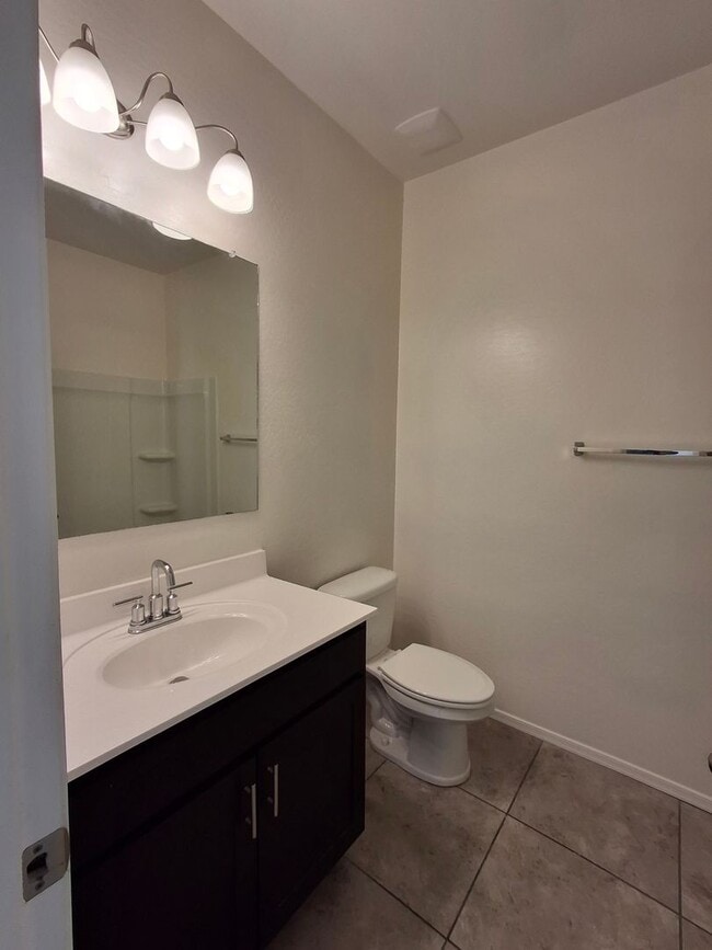 Building Photo - 3560 N Mia Ln