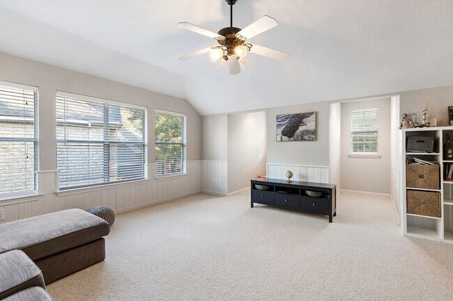 Building Photo - 51 Silver Bayou Ct