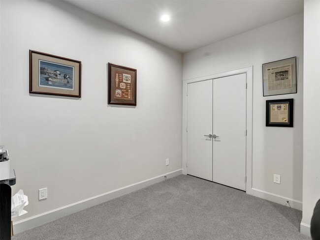 Building Photo - 5702 Rucio Ln