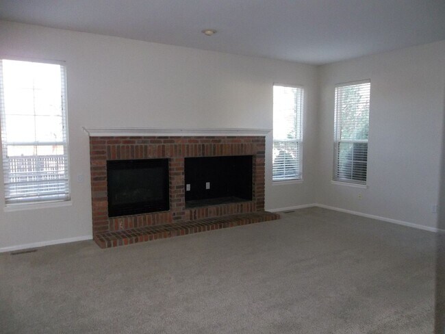 Building Photo - 2514 Rock Creek Dr