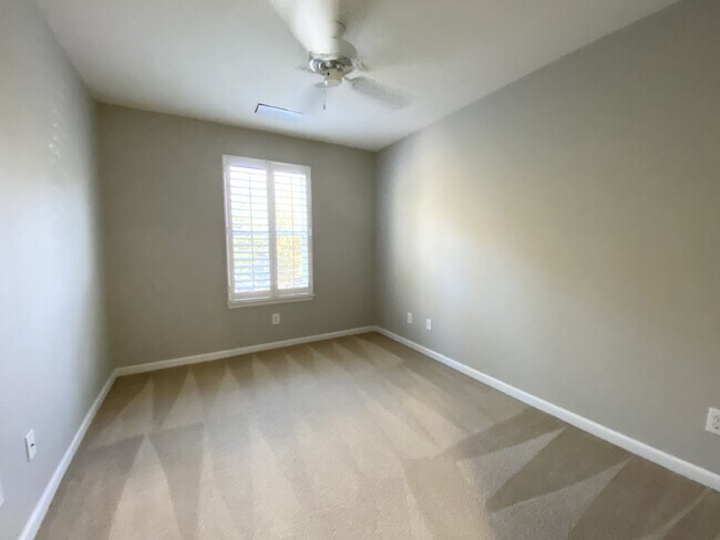 Building Photo - Bluffton Park Townhouse for Rent - Close t...