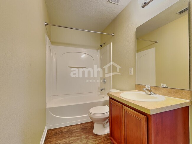 Building Photo - 15260 Perdido Dr