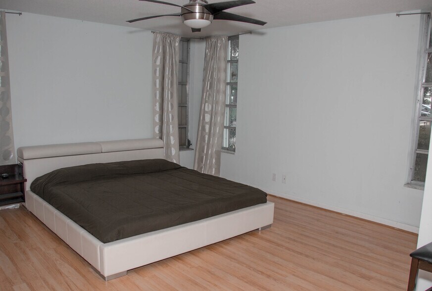 Building Photo - 2651 S Course Dr