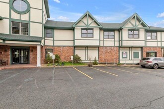 Building Photo - 62 South St