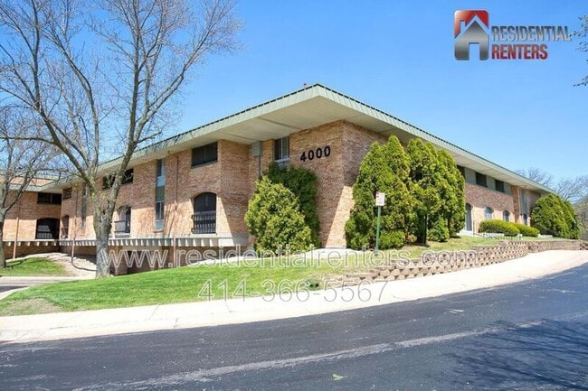 Building Photo - 4000 W Rivers Edge Cir