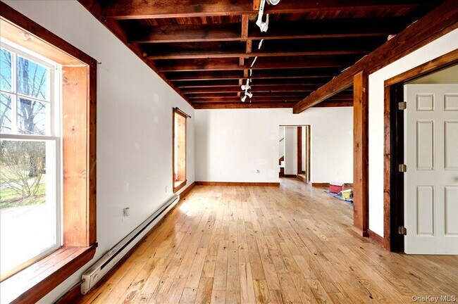 Building Photo - 175 Goldens Bridge Rd