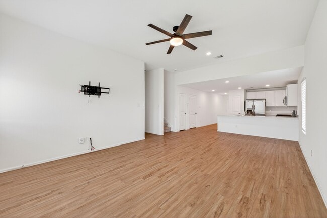Building Photo - 1519 Twilight Grn Dr