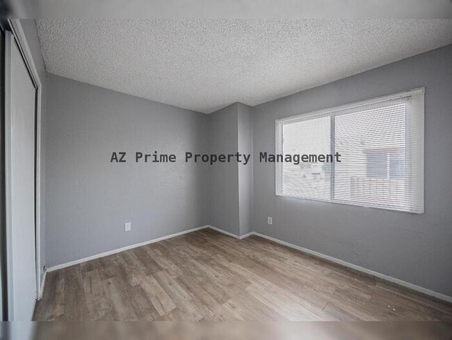 Building Photo - 5440 W Belleview St