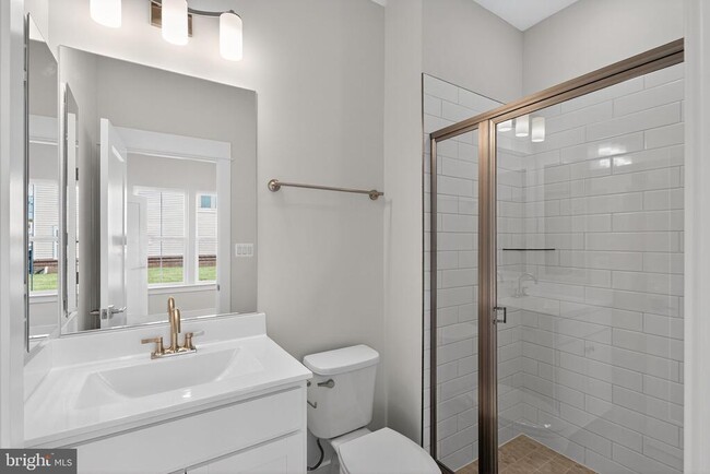 Building Photo - 22832 Tawny Pne Sq