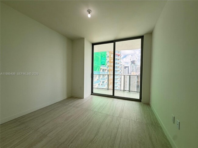 Building Photo - 77 SE 5th St