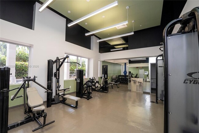 Building Photo - 881 Ocean Dr