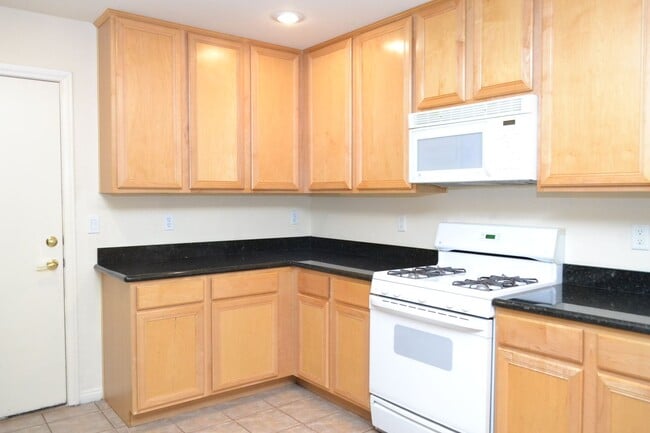 Building Photo - SOUTHERN HIGHLANDS - 2 STORY - 89141
