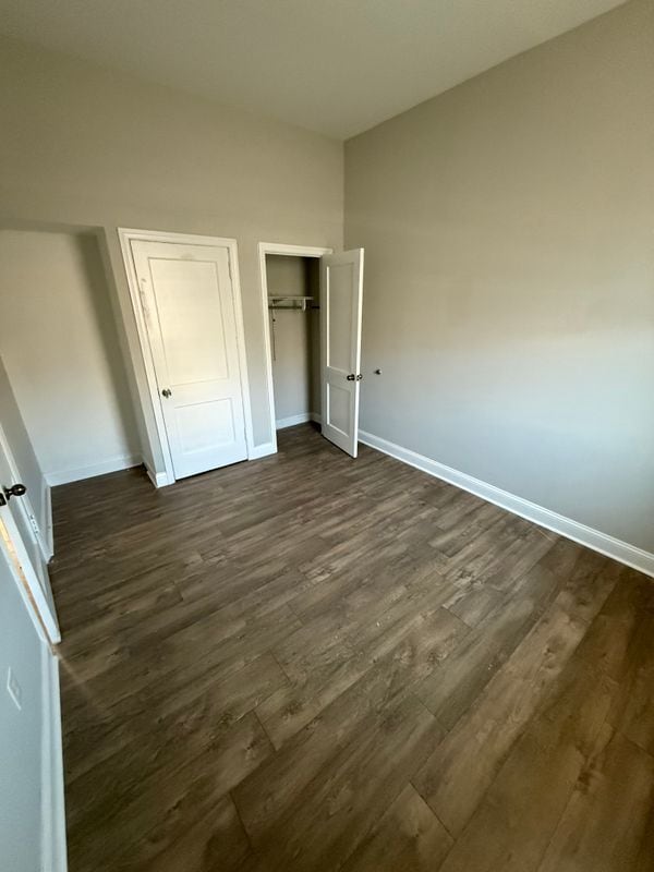 Building Photo - 4028 W Girard Ave