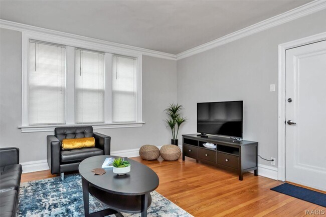 Building Photo - 7557 Buckingham Dr